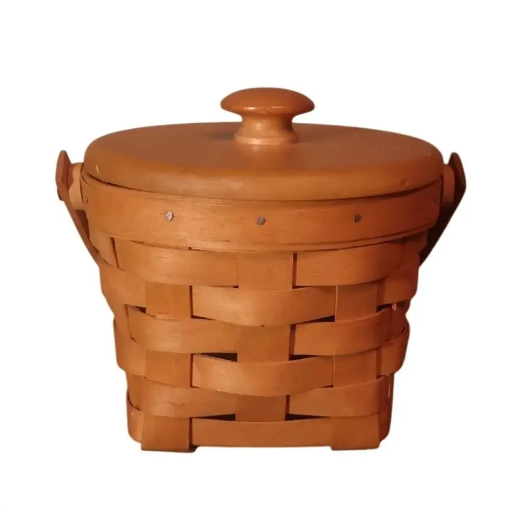 Longaberger Basket w Lid 1996 Signed Dresden OH Handwoven USA